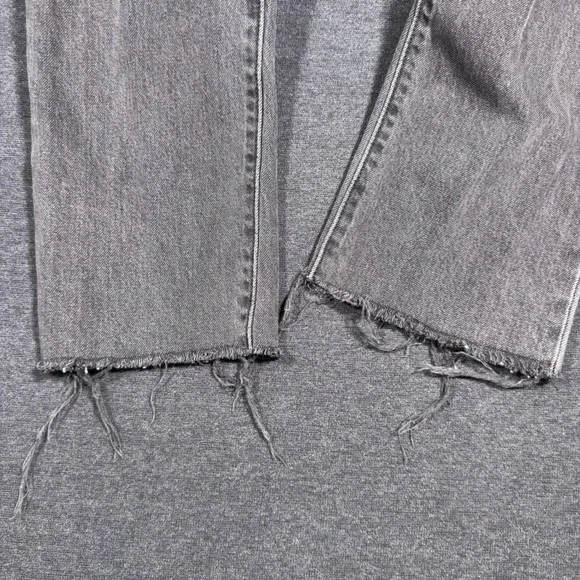 Levi's 501 Jeans Women Size 27 Gray Straight Leg Button Fly Raw Hem Denim Mom - Picture 2 of 11